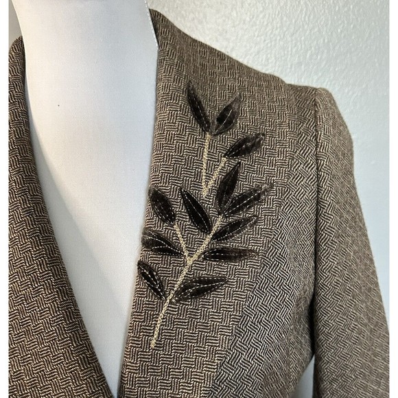 Dana Buchman Brown Skirt Set with Black Leaf Accents - Picture 2 of 11